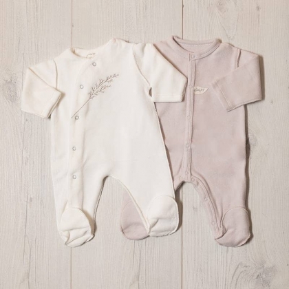 Coffret bébé maternité - Bodys, pyjamas & brassières en coton bio -  naissance 50 cm