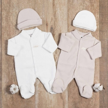 jumeaux pyjamas et bonnets en coton bio